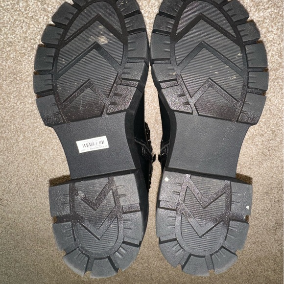 Torrid Chain Ankle Bootie Faux Leather - Picture 4 of 5